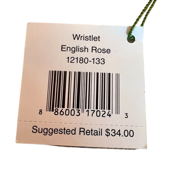 Vera Bradley NWT "English Rose" Zip Top Wristlet & Matching Magnifier Card - Picture 15 of 15